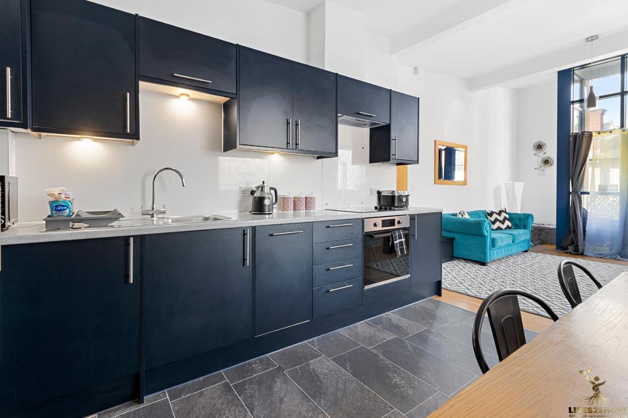 Smythen St, 2 Bed Apartment With Balcony Эксетер Экстерьер фото