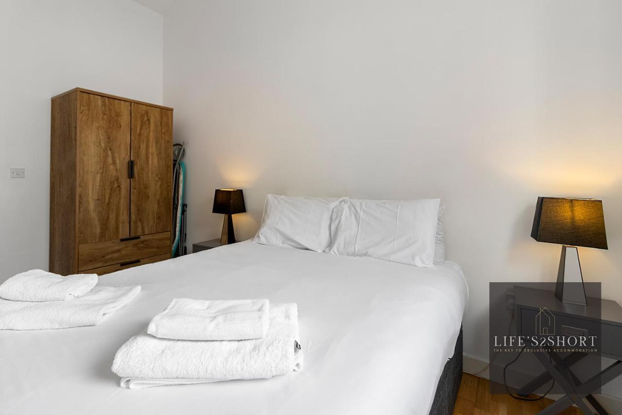 Smythen St, 2 Bed Apartment With Balcony Эксетер Экстерьер фото